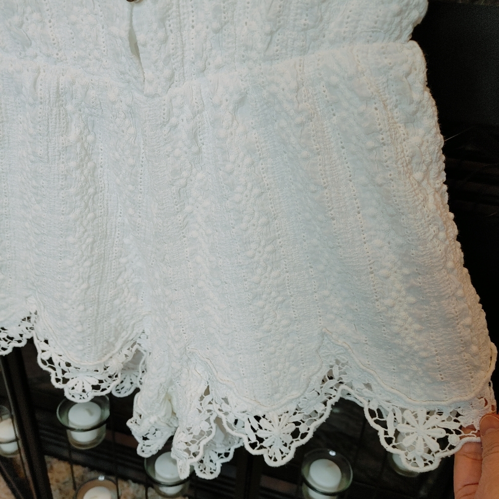 SAYLOR GRACE LACE ROMPER, CREAM S - Picture 5 of 13